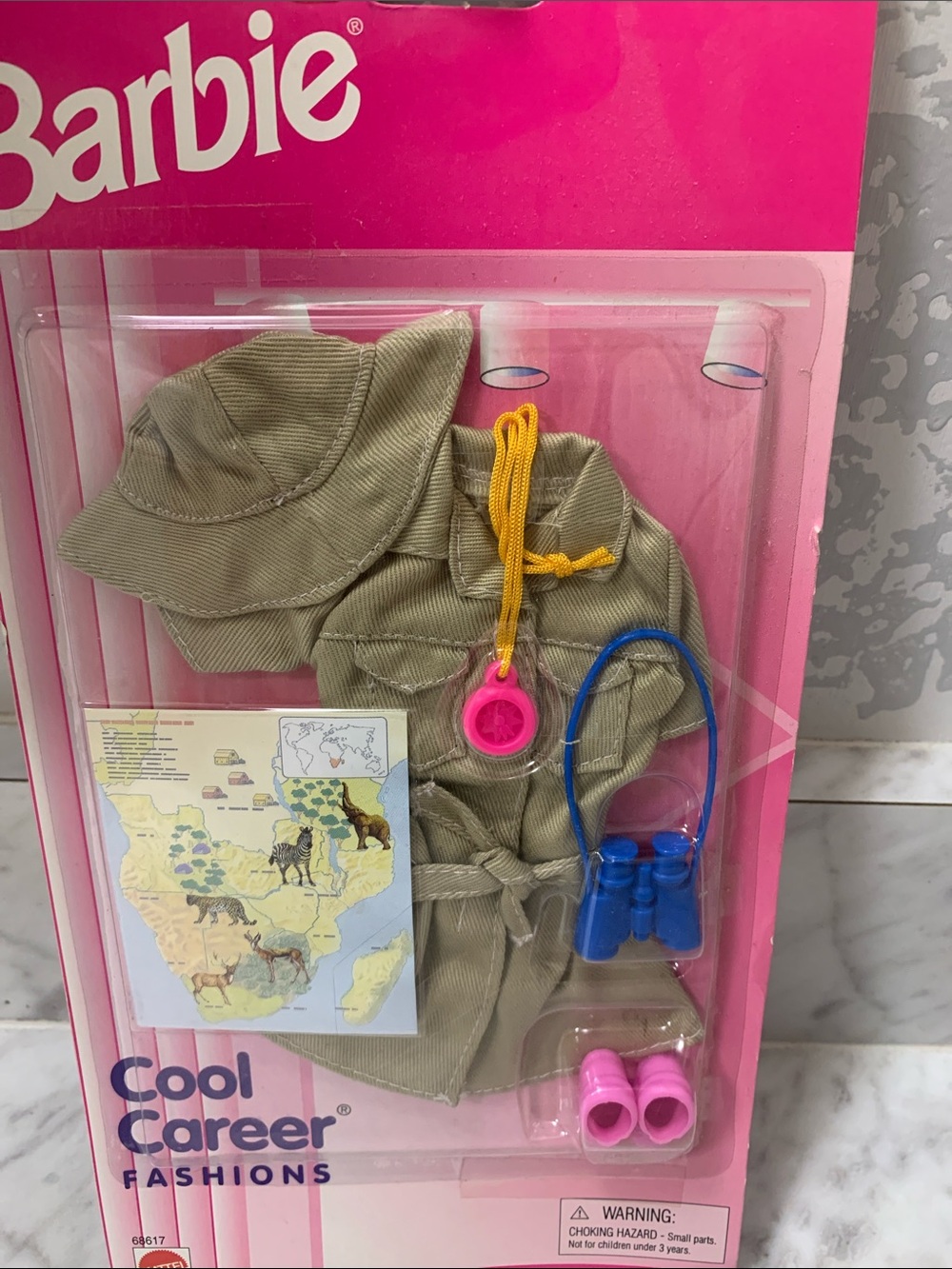 Barbie Safari Cool Career Outfit NEW Vintage W/Map shoes Binoculars & Compass - Picture 7 of 7